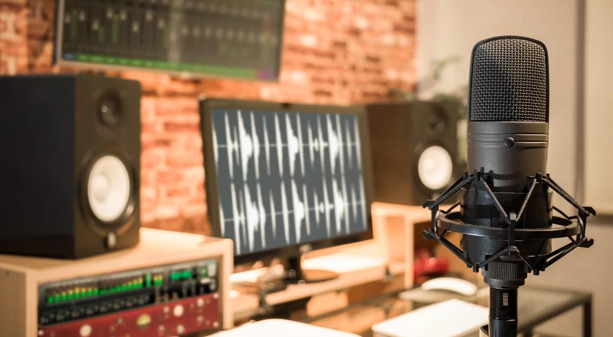 "Zostań z muzyką"  – artyści aktywni w sieci