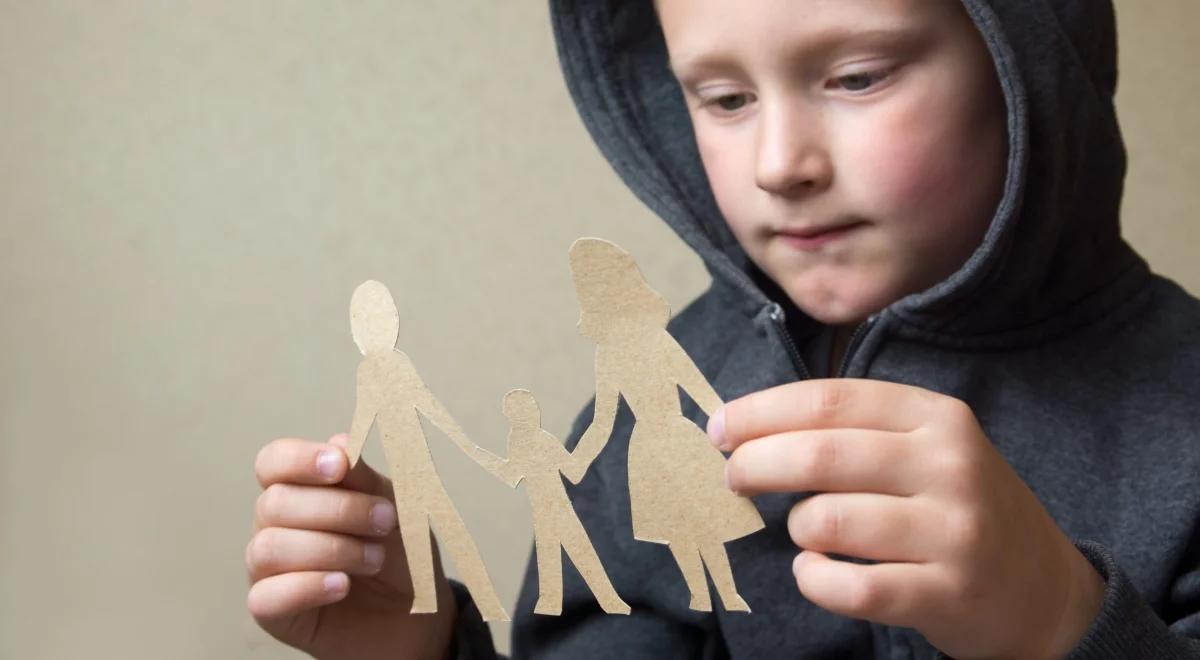 Kiedy rodzice się rozwodzą. Jak zadbać o dobro dziecka?