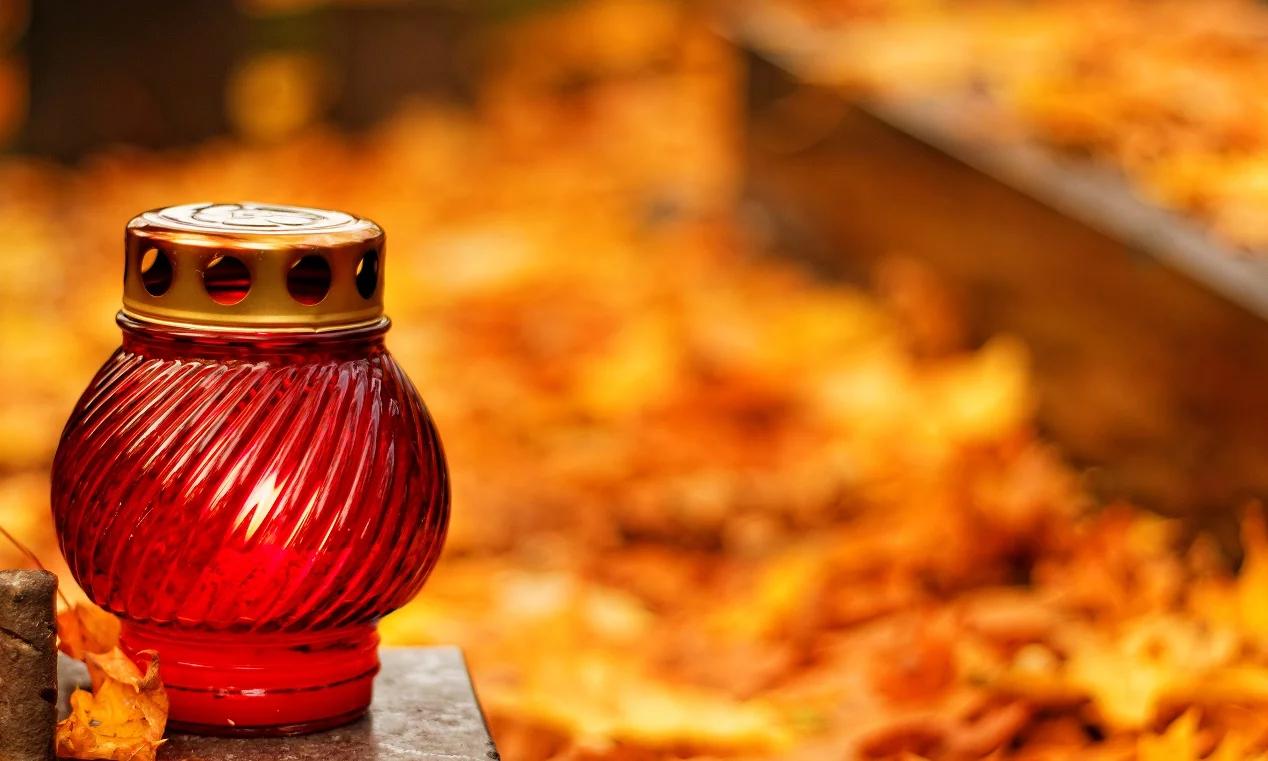 Wspominamy muzyków, którzy odeszli w tym roku. Audycja Piotra Metza