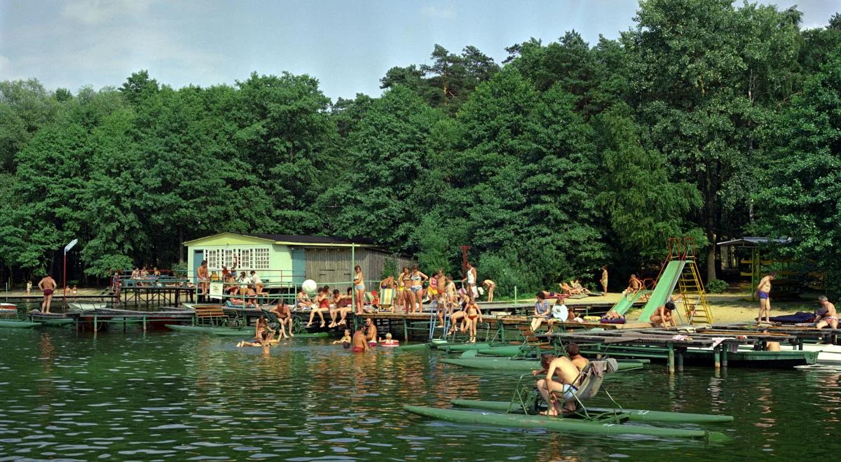 Ośrodki wczasowe – znikające dziedzictwo czasów PRL-u 