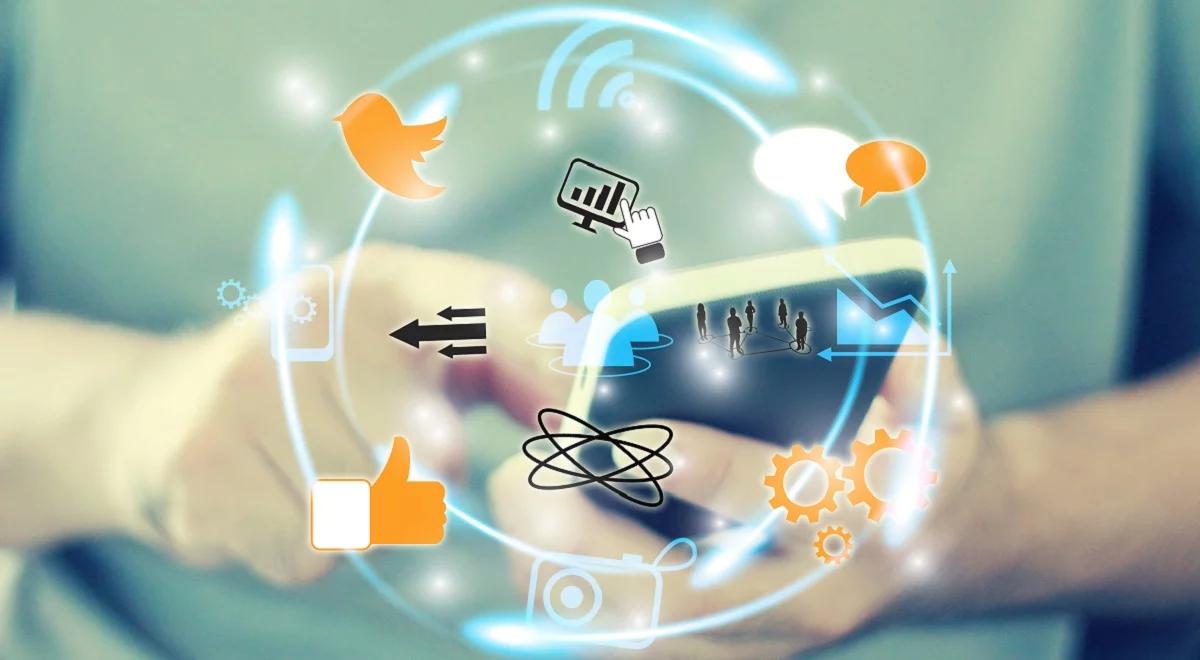 Portale społecznościowe uzależniają. Kogo z nas najbardziej?