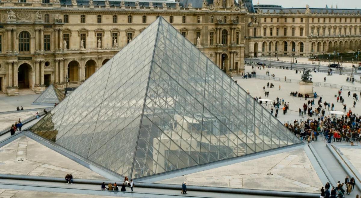 Kradzież w Luwrze trwała 7 minut. Złodzieje wynieśli klejnoty warte miliony euro