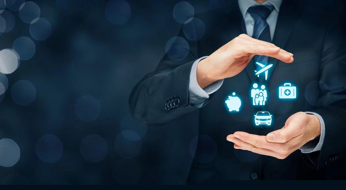 Deszcz, marne widoki i utrata twarzy – od czego jeszcze możemy się ubezpieczyć?