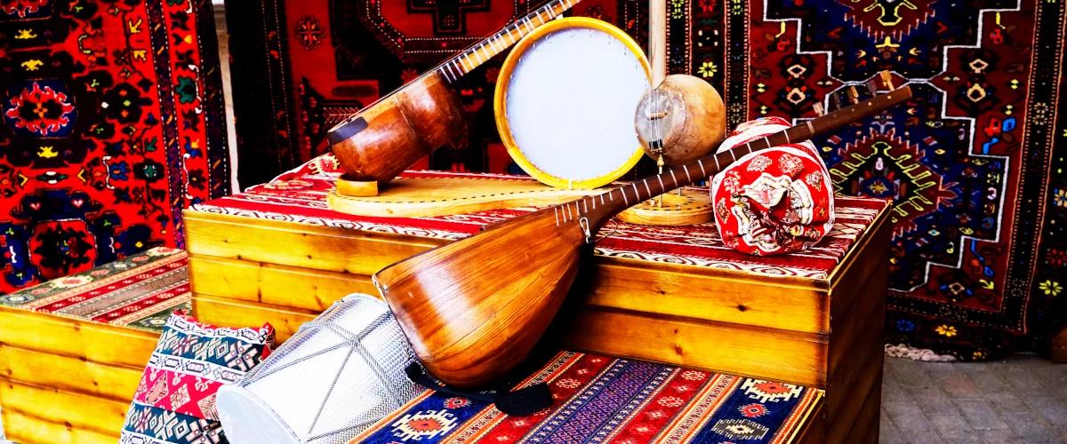 Klub folkowy 16 września godz. 04:00