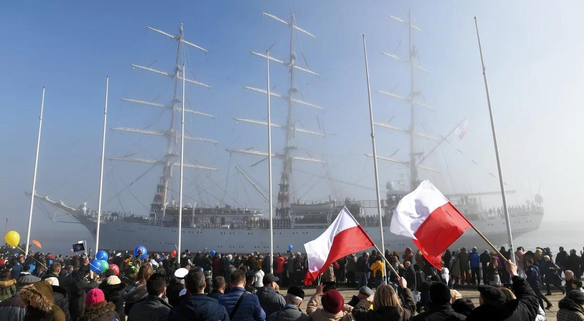 Dar Młodzieży wrócił do Gdyni. Wspomnienia z podróży