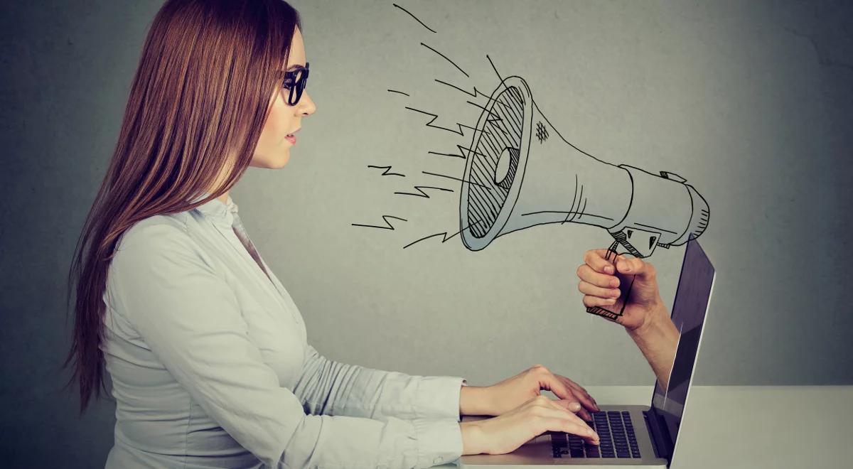 Jak walczyć z fake news?