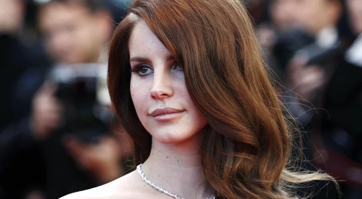 Lana Del Rey "Hope is a dangerous thing for a woman like me to have – but i have it"