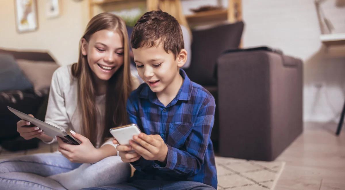 Jak być bezpiecznym w sieci? Przewodnik dla najmłodszych