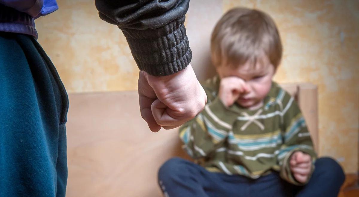 Dzieciństwo bez przemocy, to moc na całe życie - mówi nam dr Monika Sajkowska