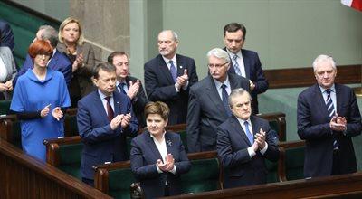 Sto dni rządu Beaty Szydło. Komentatorzy oceniają