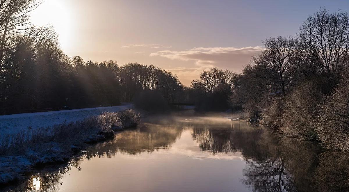 Od czego zależy kierunek, w którym płyną rzeki?