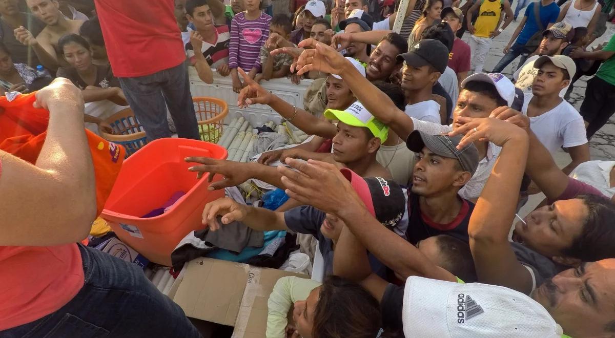 Karawana uchodźców w oczach świata. Migranci odmienią swój los?