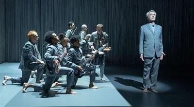 "David Byrne: American Utopia"  w reżyserii Spike’a  na zamknięcie American Film Festival