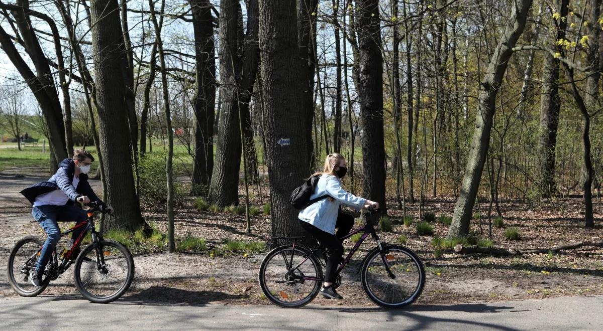 Wiceszef MSWiA: maseczek i przyłbic nie można nosić zamiennie