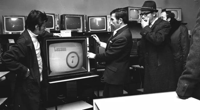 "Elektronika PRL-u", czyli radia i komputery sprzed lat