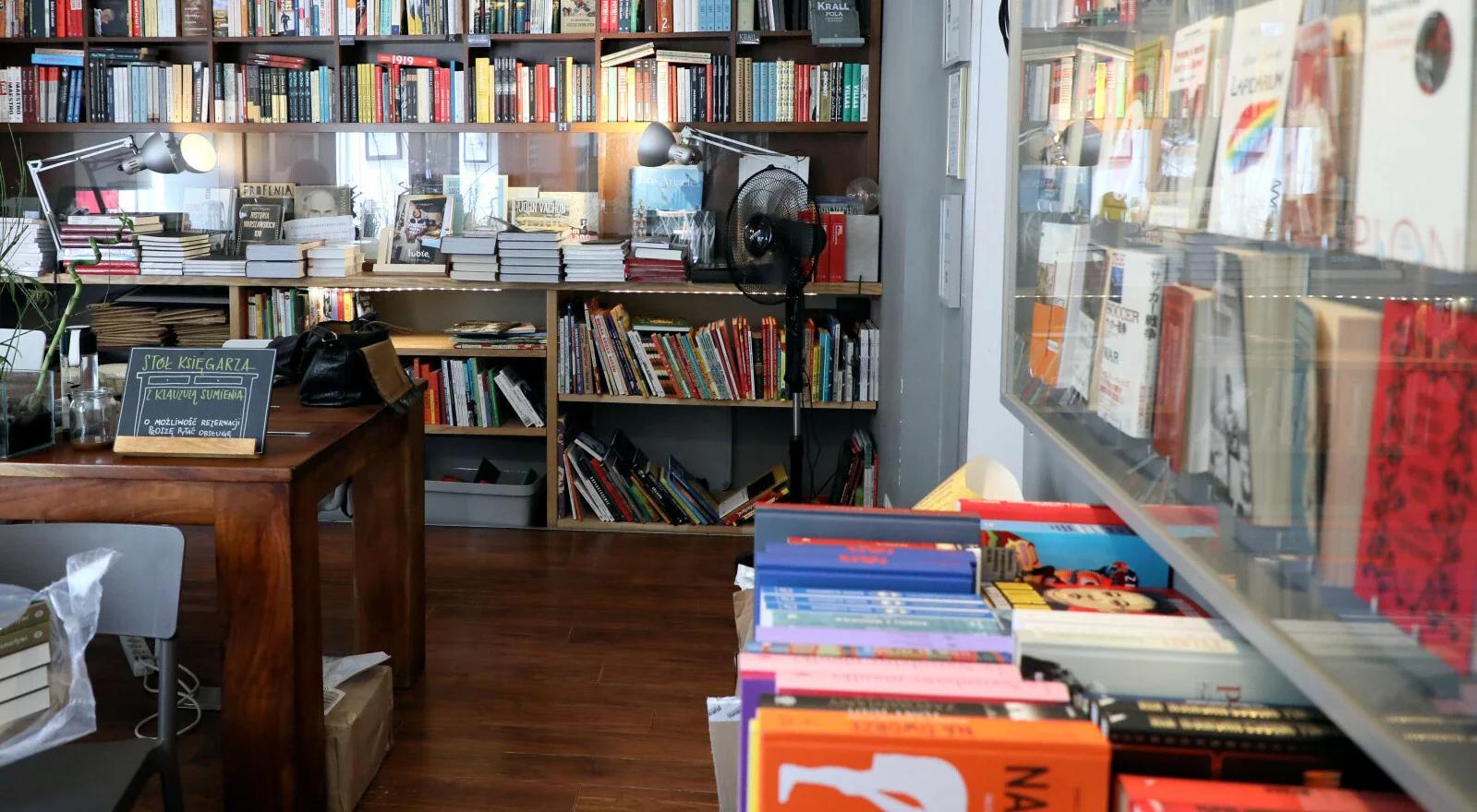 Koncerty, wernisaże i książkowe bingo. Noc Księgarń w całej Polsce