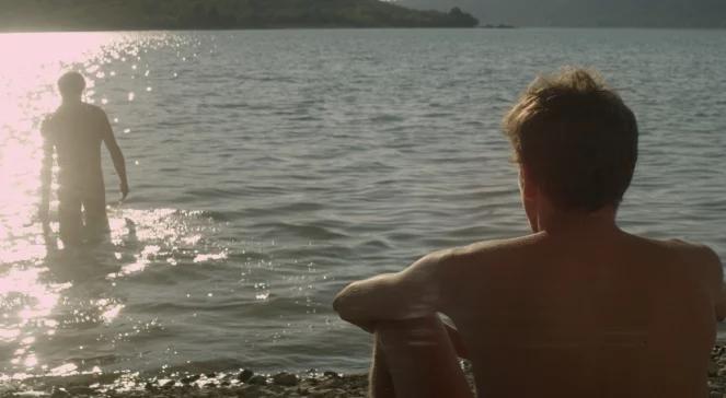 "Nieznajomy nad jeziorem" żywi się kinem