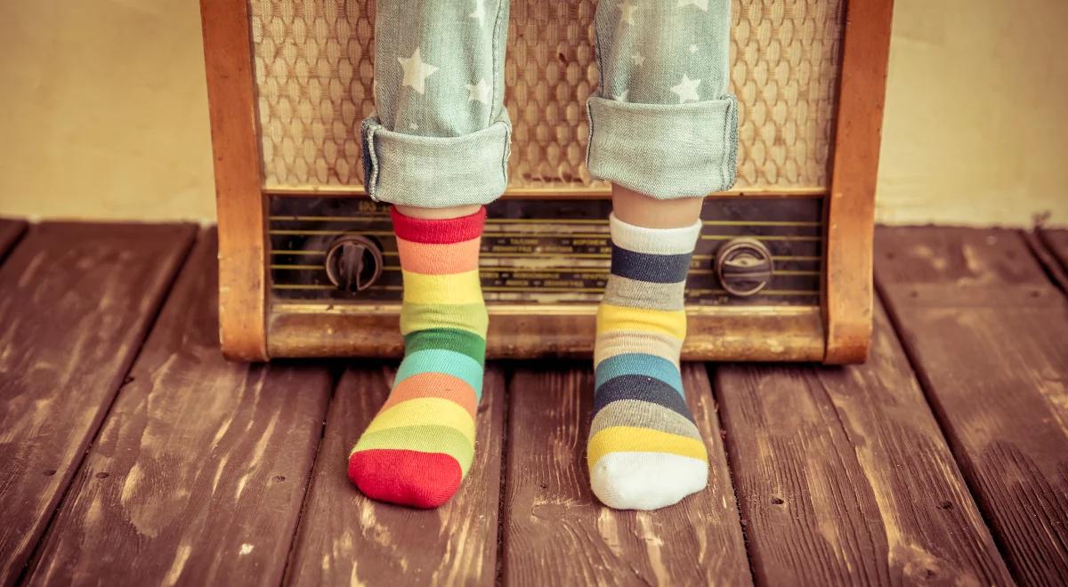 W skarpetkach czy na bosaka?