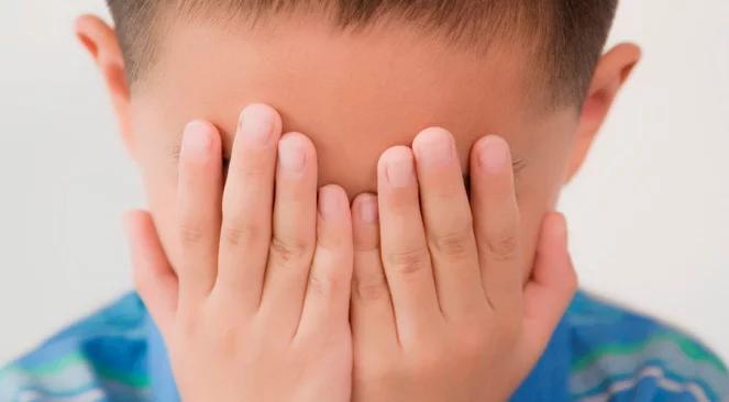 Dzieci też przeżywają żałobę - pomóż ukoić ból