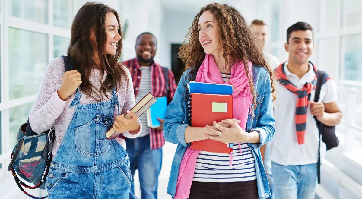 Gwiazdka zamiast jedynki, czyli jak złą ocenę zastąpić pozytywną motywacją