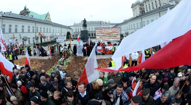 Co trzeci Polak wierzy w zamach. Socjolog: to zwolennicy PiS-u