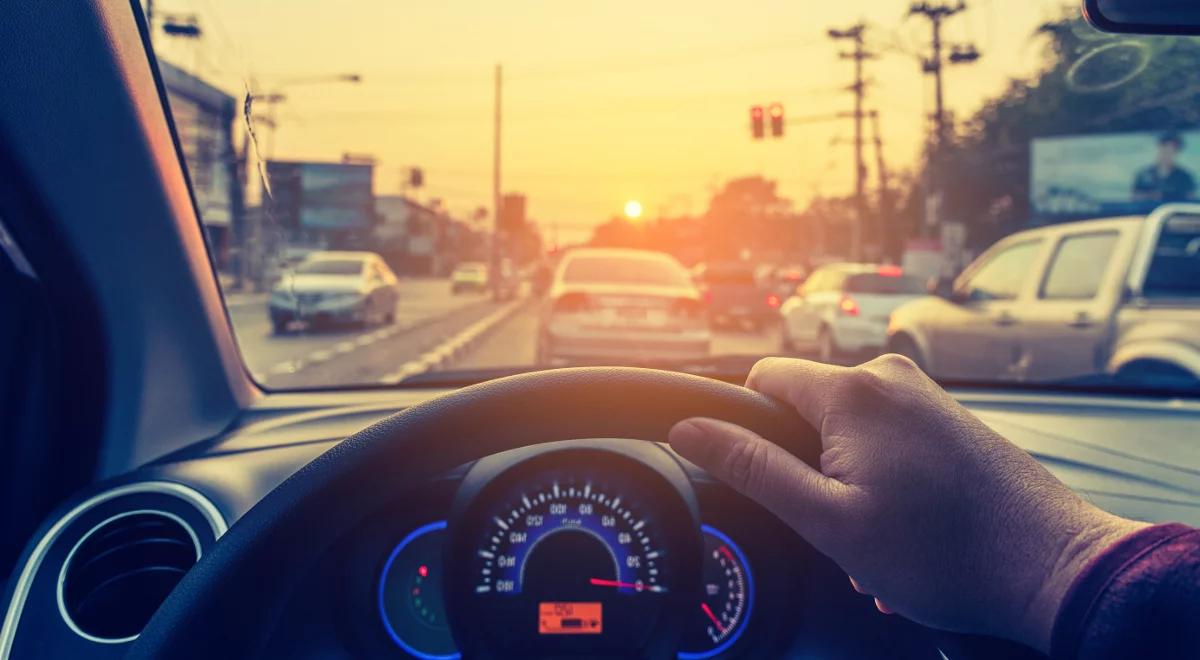 Niższa składka za monitoring w samochodach?