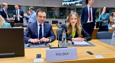 UE dostrzega osoby świadczące usługi na aplikacje. Minister Dziemianowicz-Bąk mówi o ogromnym sukcesie