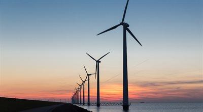 Kiedy popłynie prąd z bałtyckich elektrowni wiatrowych? Znamy termin