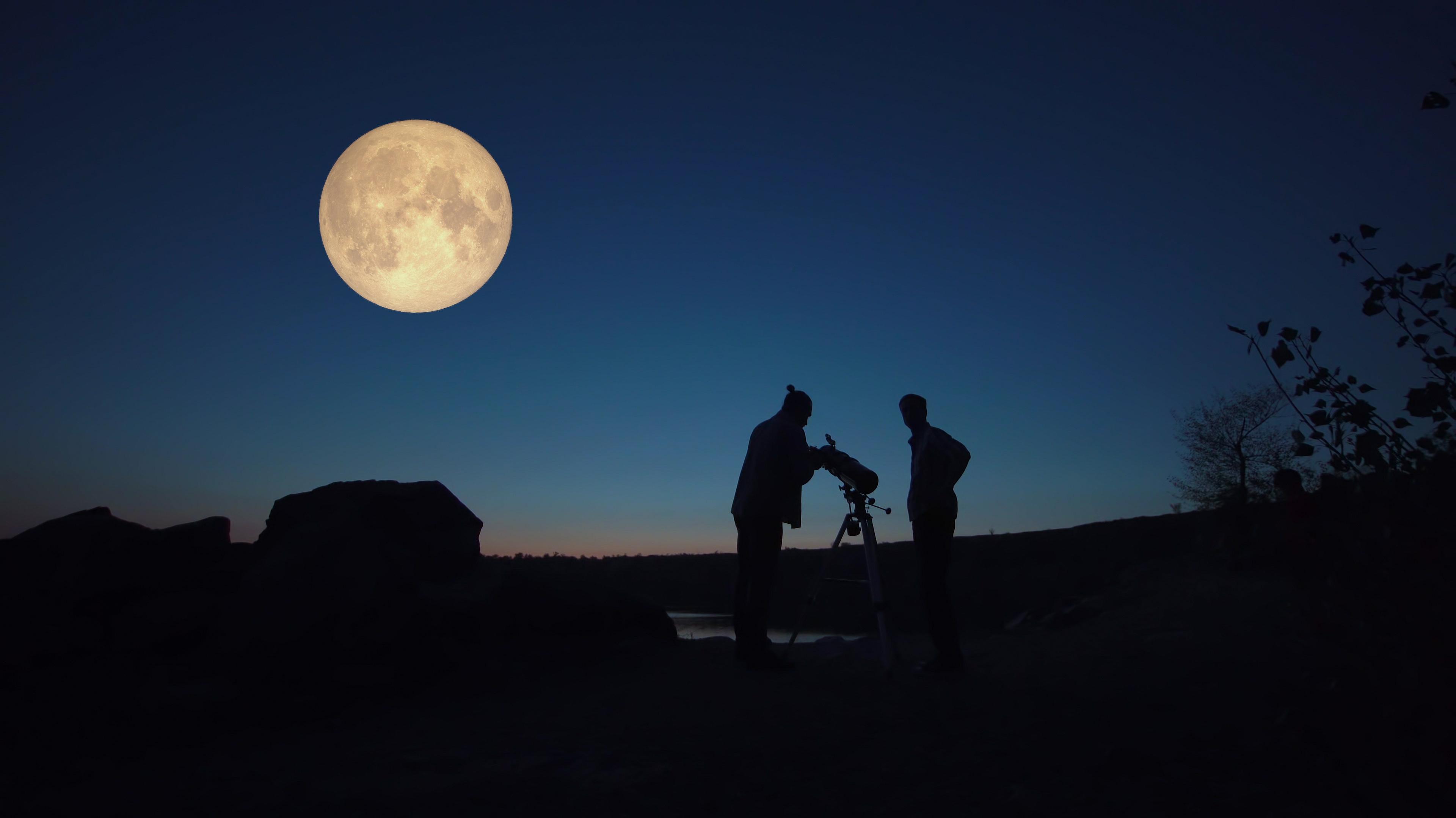 Superpełnia Księżyca – już dziś nad naszymi głowami zaświeci Blue Moon. Następny dopiero w 2037 roku