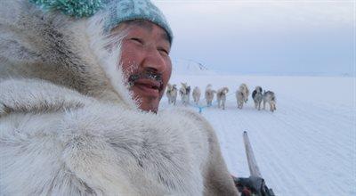 Inuici. Ludzie zimna, okularów przeciwsłonecznych i polowań
