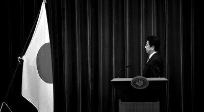 Zamach na byłego premiera Japonii. Ekspert PISM: Shinzo Abe traktował nasz region i Polskę jak naturalnych partnerów