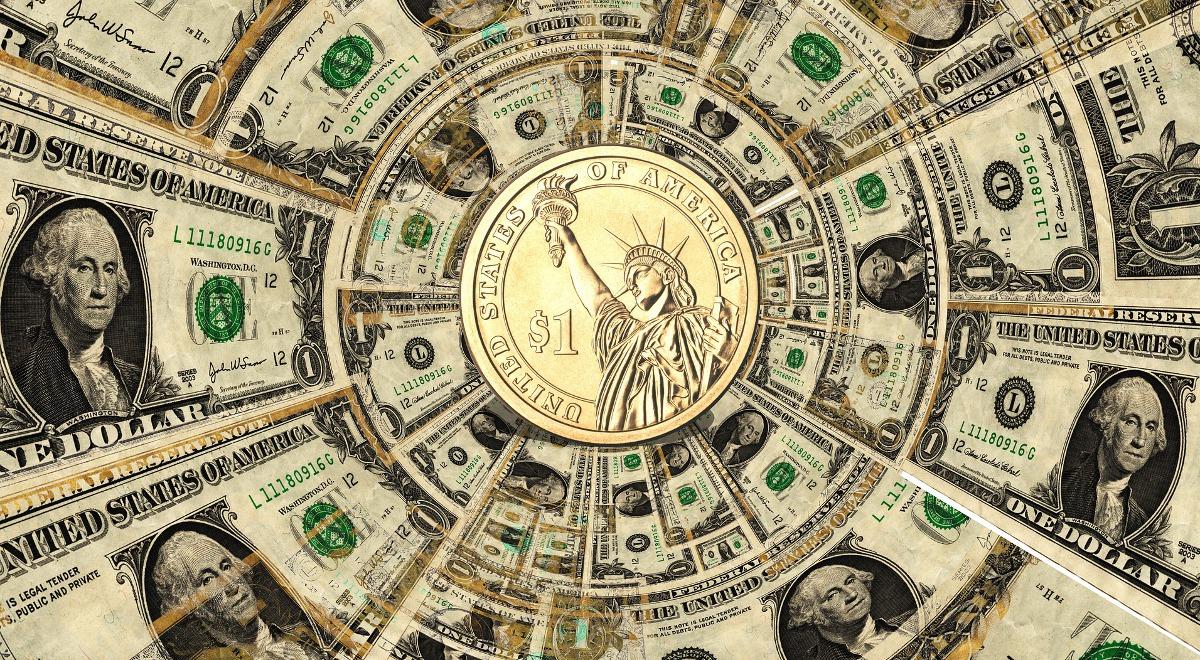 Dlaczego kurs złotego zależy od stóp procentowych w USA?