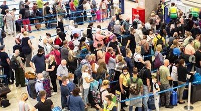 Chaos na europejskich lotniskach. LOT monitoruje sytuację i reaguje na bieżąco