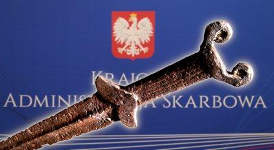 W Lublinie wykryto trzy starożytne miecze w paczce z Ukrainy