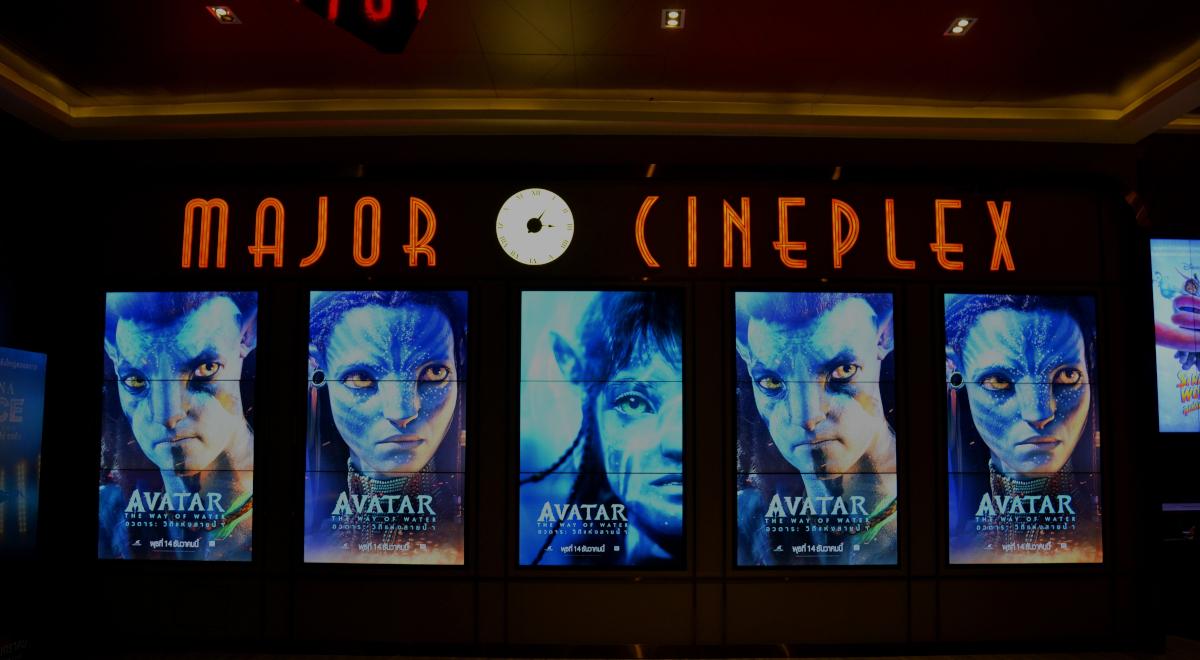 "Avatar: Istota wody". Widowisko, które zapiera dech w piersiach?