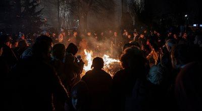 Rytuał ognia i uliczne procesje. Jak mieszkańcy Bałkanów obchodzą Boże Narodzenie?