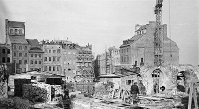 "Odbudowa Warszawy nie oznaczała powrotu do stanu sprzed wojny" - mówi Grzegorz Piątek