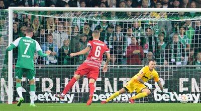 Bundesliga: Rafał Gikiewicz bohaterem. Kibice Werderu... ruszyli do Polaka 