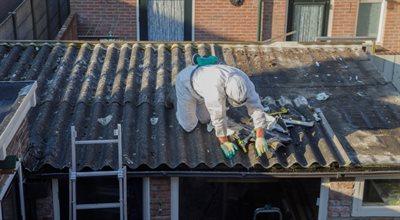 Pomoc finansowa przy wymianie dachów z azbestu. ARiMR przypomina rolnikom o zbliżających się terminach