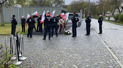 Grupa Polaków niewpuszczona na uroczystości w Ravensbrück. Wiceszef MSZ: nikt nie powinien być dyskryminowany