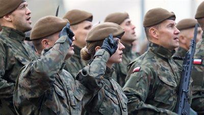 Nowi żołnierze w szeregach WOT. Szef MON: bierzecie na siebie odpowiedzialność za bezpieczeństwo Warszawy 