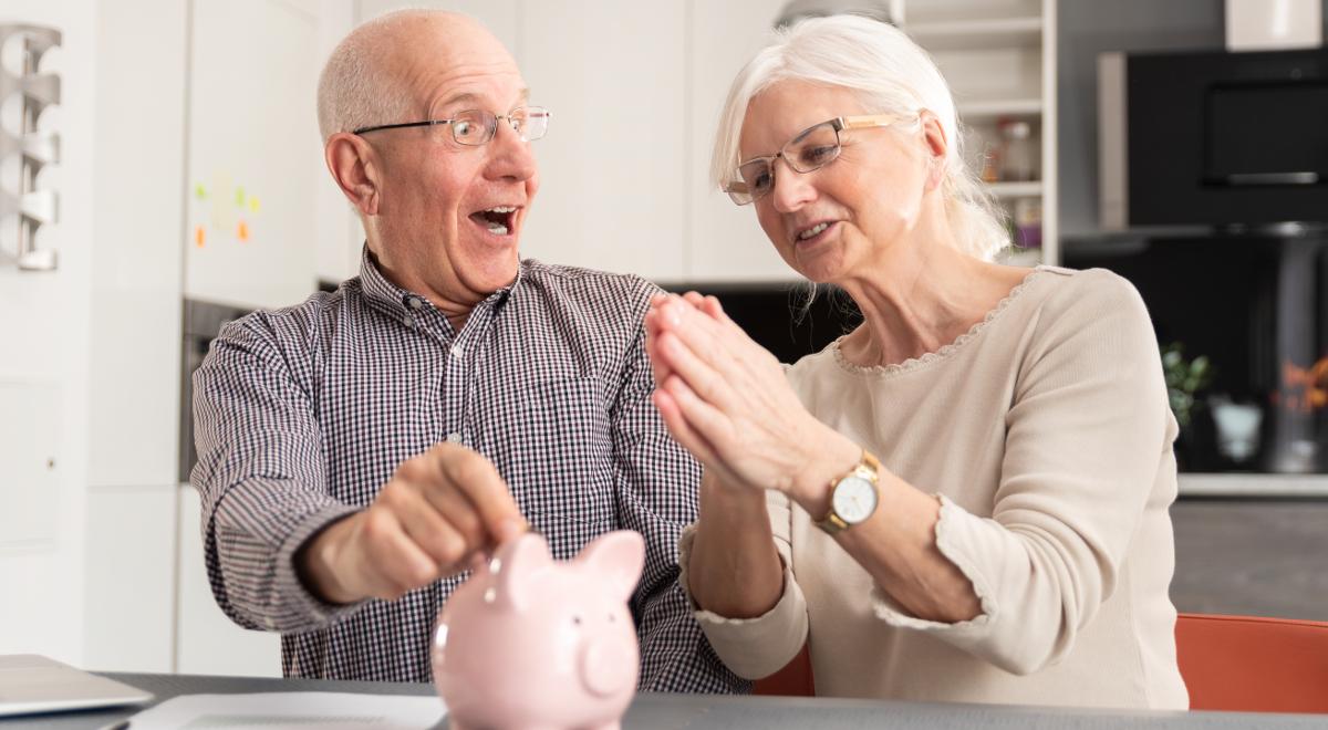 Czy emeryci powinni mieć prawo do swobodnego zarabiania?