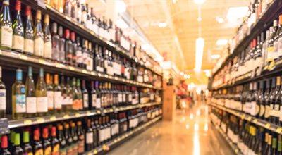 Czy wzrost cen odstraszy od kupowania legalnego alkoholu?