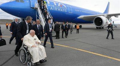 Problemy papieża Franciszka z poruszaniem się. "Powinienem się oszczędzać, by móc służyć Kościołowi"