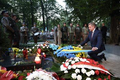 «Вогонь Братерства»: у Варшаві вшанували пам’ять солдатів Армії УНР, які протистояли більшовицькій Росії