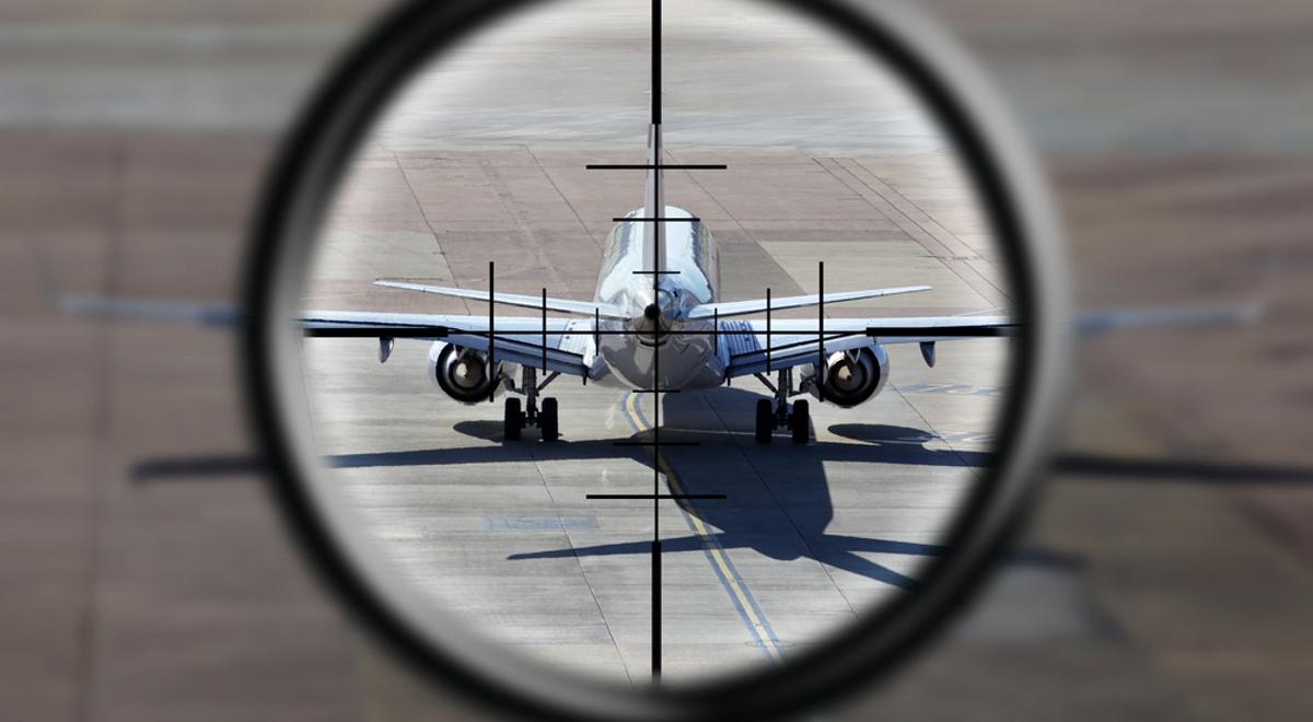 Czy prawo pozwala zestrzelić samolot pasażerski?