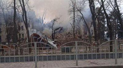 Rok temu Rosjanie zbombardowali teatr w Mariupolu. "Nie przebaczymy okupantom żadnego zrujnowanego losu"