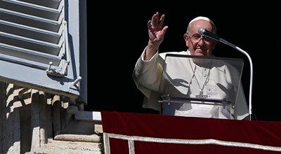 Uroczystość Wszystkich Świętych. Papież Franciszek: módlmy się o pokój na Ukrainie