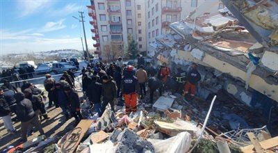 Trudna misja polskich strażaków w Turcji. Udało się uratować dziesiątą osobę