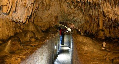 Jaskinia Raj – dom neandertalczyków i człowieka współczesnego